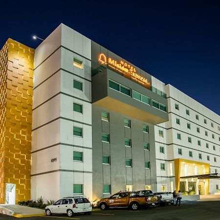 Отель Mision Express Дуранго Экстерьер фото